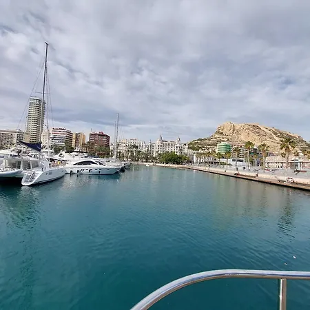 公寓 L13 - 5 Bedrooms 2 Baths, Very Large By The Sea *